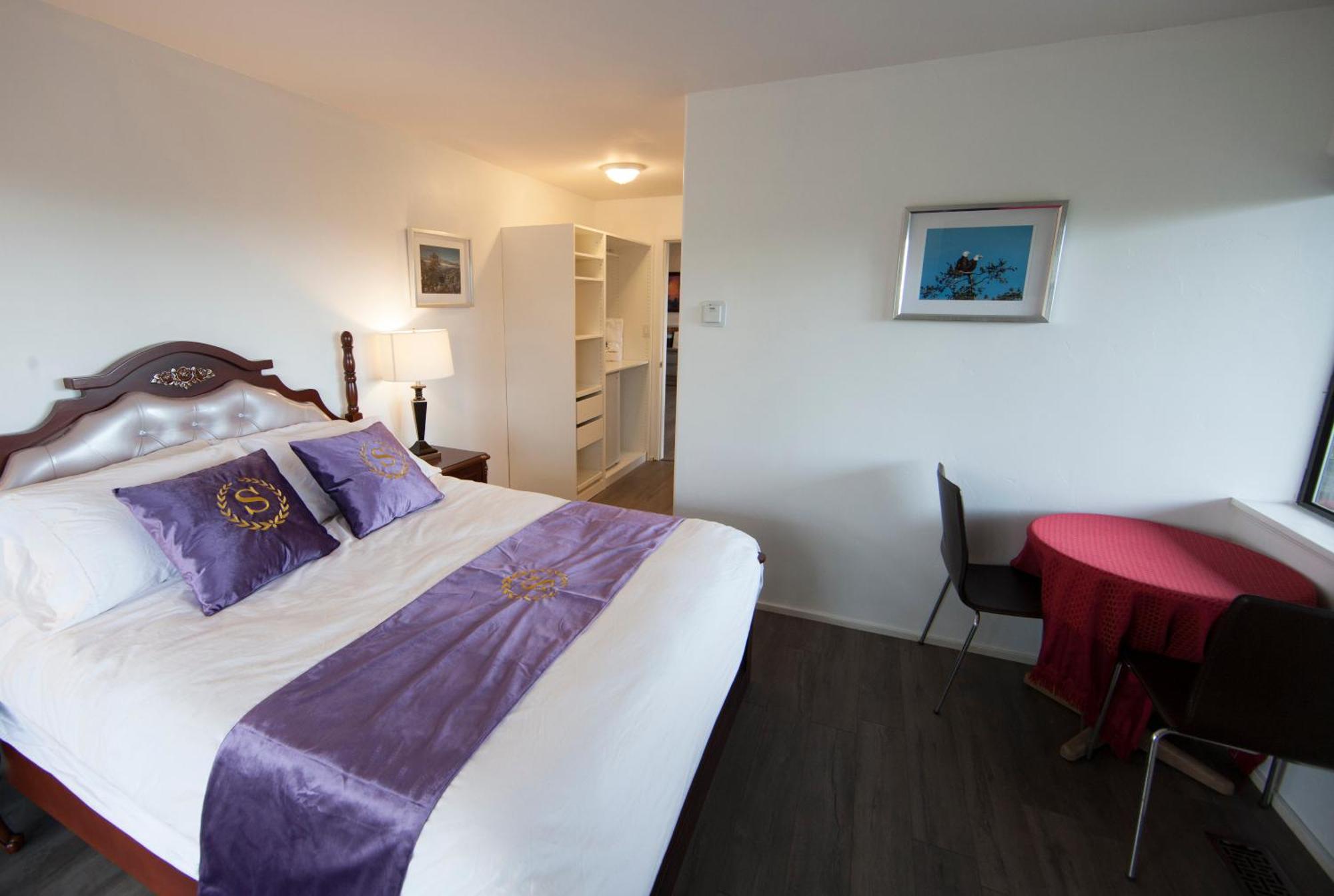 Shangri-La Oceanfront Vacation Home Bedwell Harbour 外观 照片